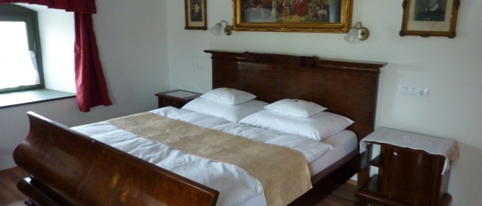 Zeigetreues Superior Zimmer in Pápa zu vermieten Sankt Martin Zimmer mit Biedermeier Charakter